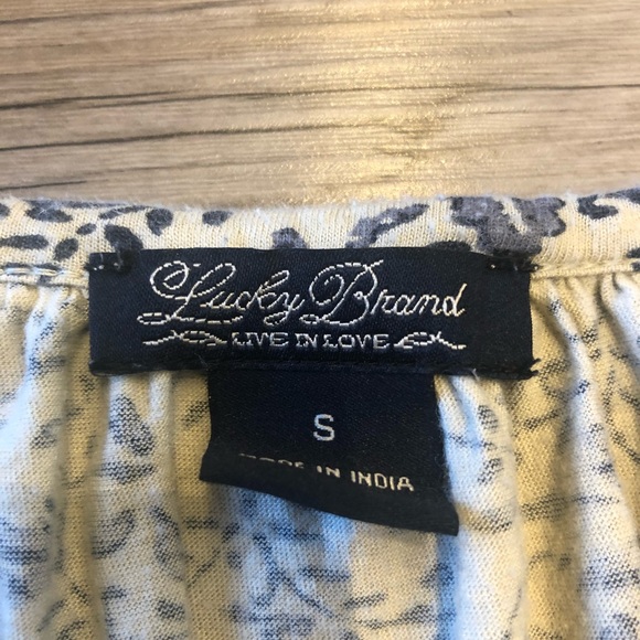 Lucky brand patterned top - Picture 4 of 6